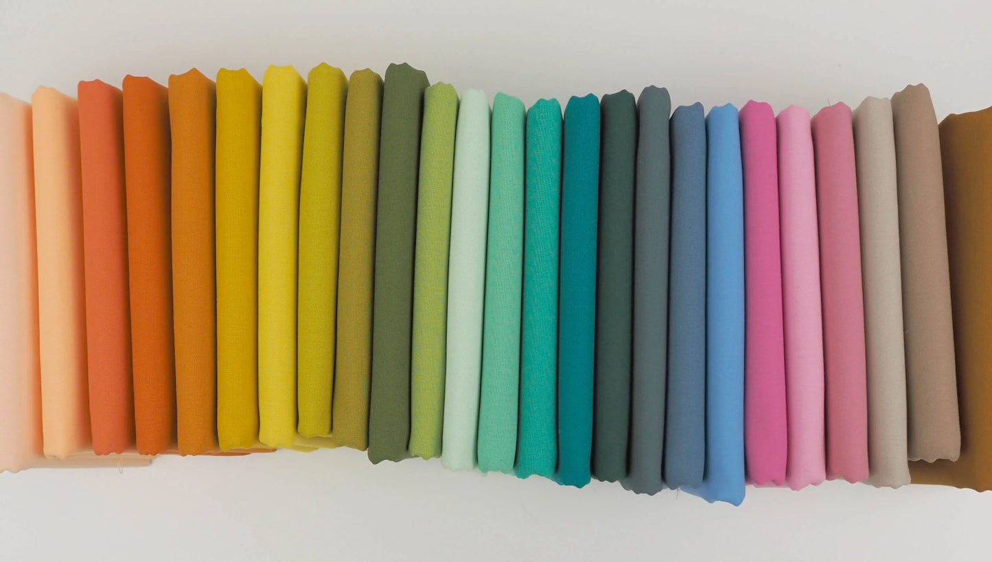 Elizabeth Hartman - Show And Tell Quilt Kit Bundle - Large - Moda Natural Background - Pattern Not Included | Pear Tree Market