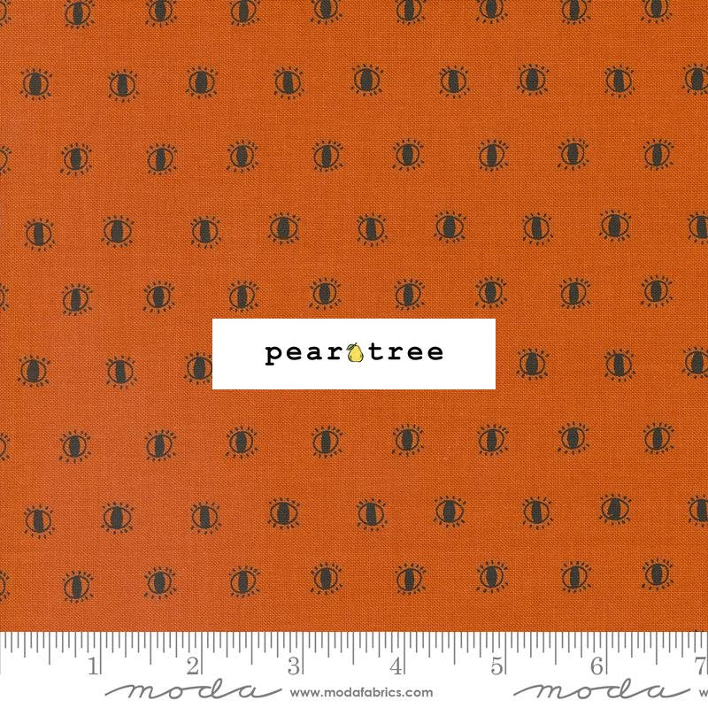 Moda Fabrics Pumpkin - Eye