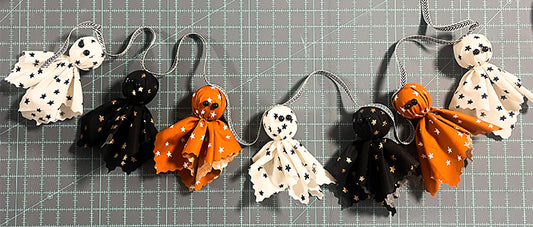 Halloween Mini Sheet Ghost - Free Pattern PDF Download