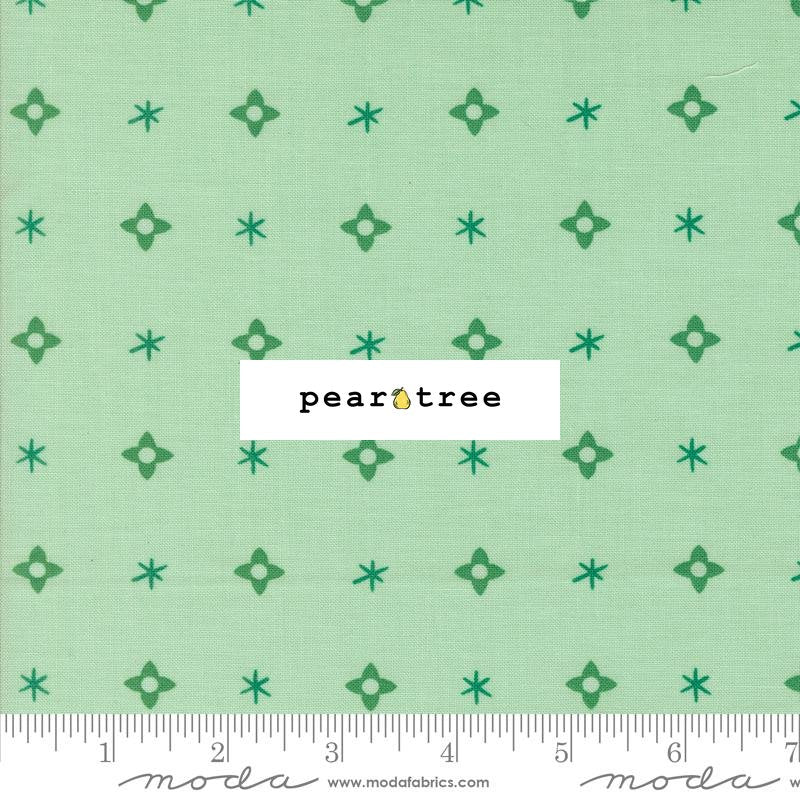 Moda Fabrics Mint - Christmas Star