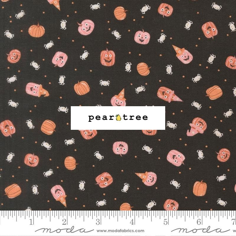 Moda Fabrics Black Cat - Friendly Pumpkin And Spiders